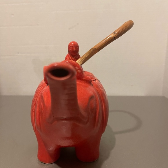 Buddha and the Ruby Elephant Teapot - Picture 5 of 5